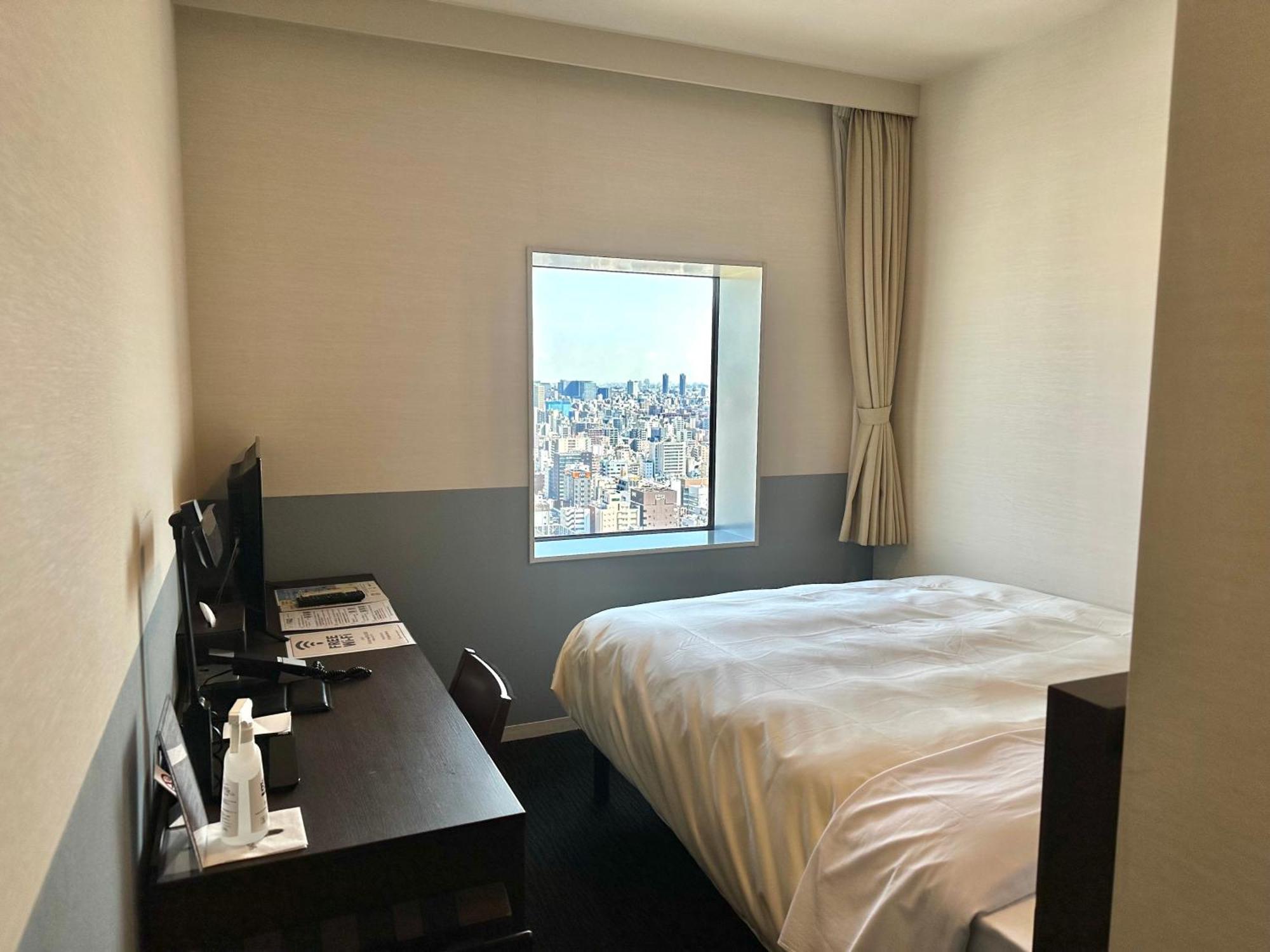 Crown Hills Ueno Premier โตเกียว